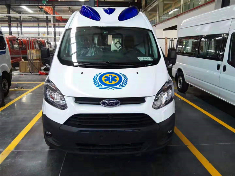 福特新全顺V362长轴中顶监护型救护车（汽油）