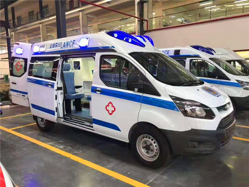 福特新全顺V362长轴中顶监护型救护车（汽油）
