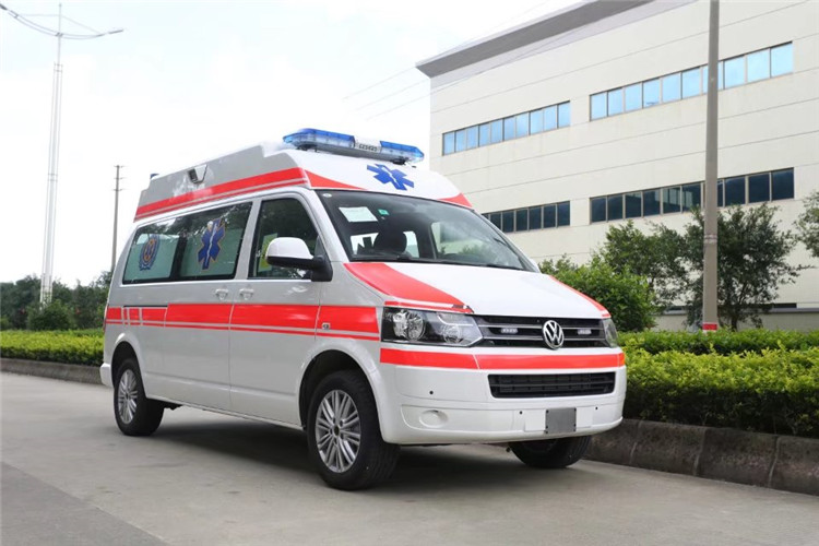 进口大众凯路威救护车（监护型）