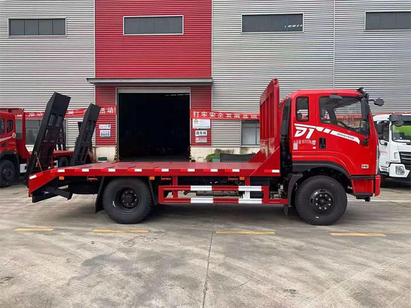 东风专底D1国六平板运输车