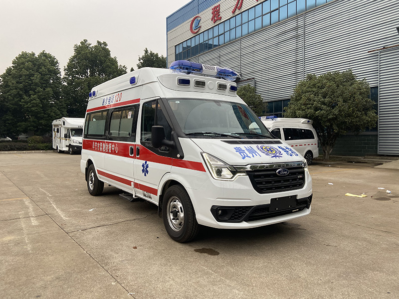 福特V348长轴中顶救护车